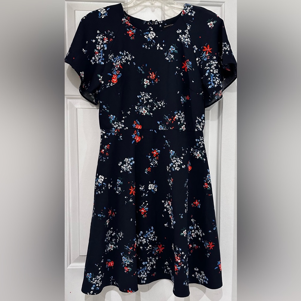 Floral Print Women's dress Banana Republic